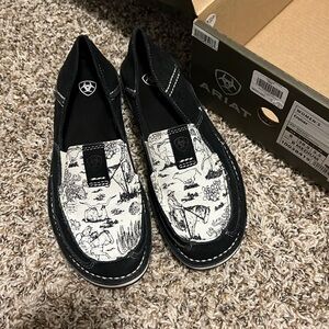 Ariat Women’s Cruiser Shoes - Black and White